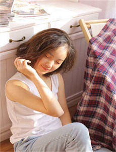 《欧美人与  片免播放》