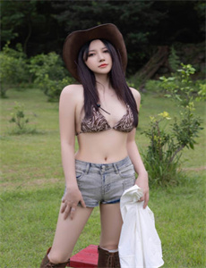 《我和邻居漂亮少妇》
